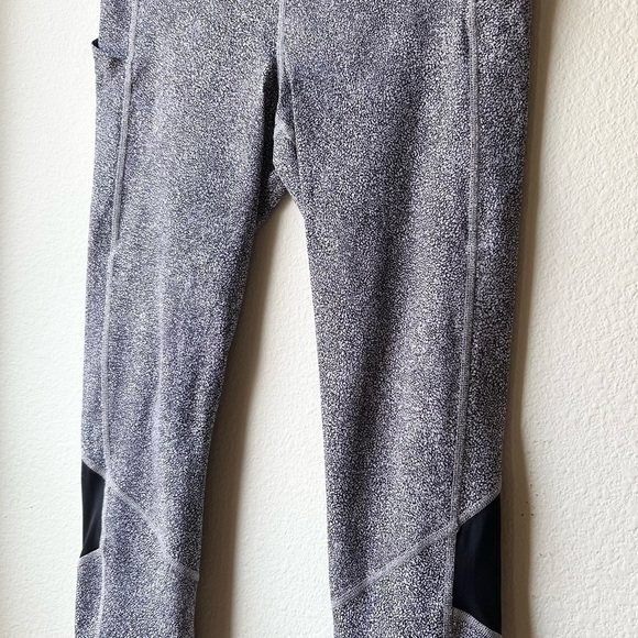 Lululemon Pace Rival Crop 22” Sea Spray Alpine White Dark Chrome/Black Size 8 - Picture 7 of 16